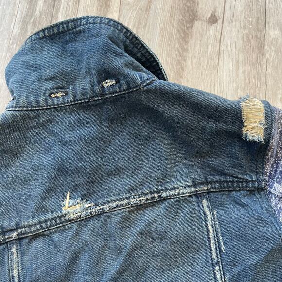 Free People Women Distressed Denim Knit Jacket XS Long Sleeve Boho Jean Shacket - Picture 5 of 10